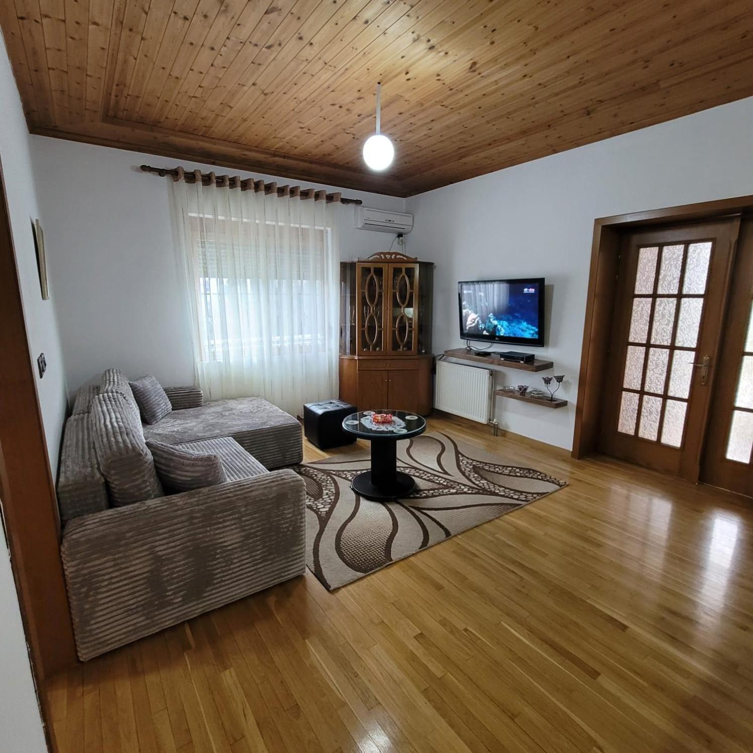 Jona Guest House Αργυρόκαστρο Εξωτερικό φωτογραφία