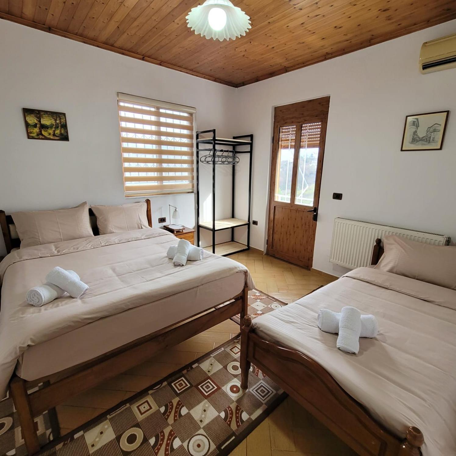Jona Guest House Αργυρόκαστρο Εξωτερικό φωτογραφία