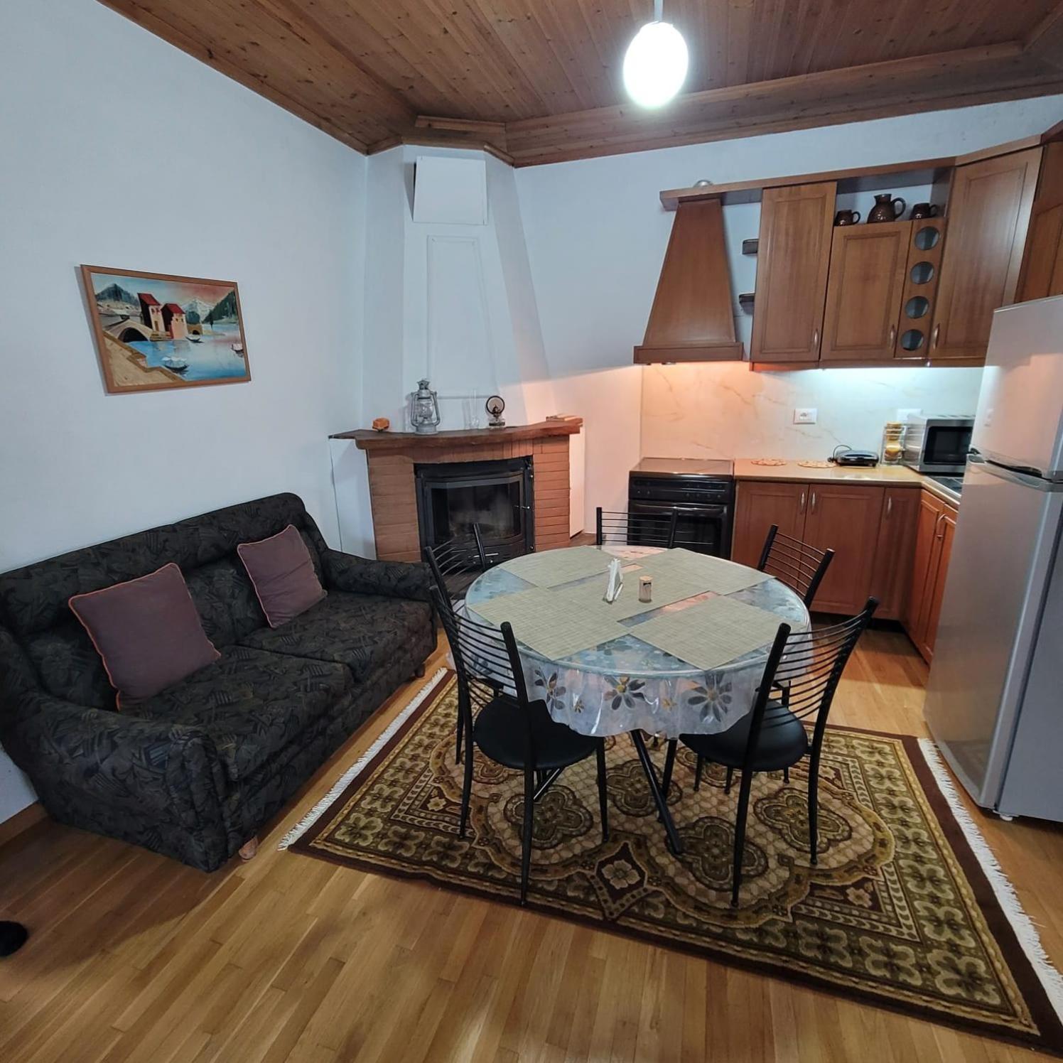 Jona Guest House Αργυρόκαστρο Εξωτερικό φωτογραφία